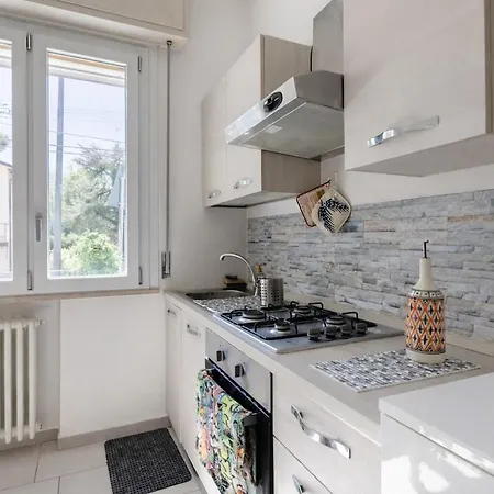 Dimora Apollonia Camelia 300 Meters From The Sea Апартаменты Римини